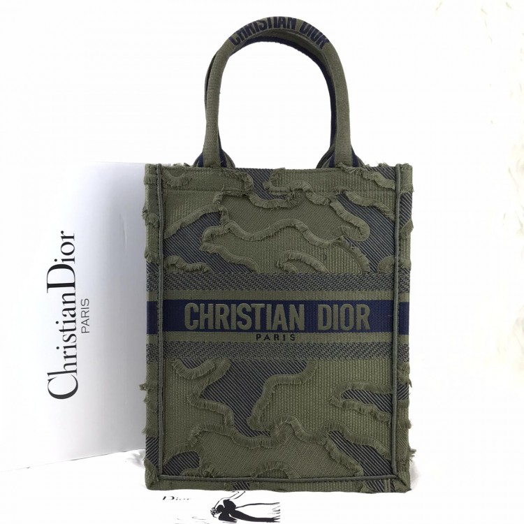 CHRİSTİAN DİOR VERTİCAL BOOK TOTE GREEN LİMİTED